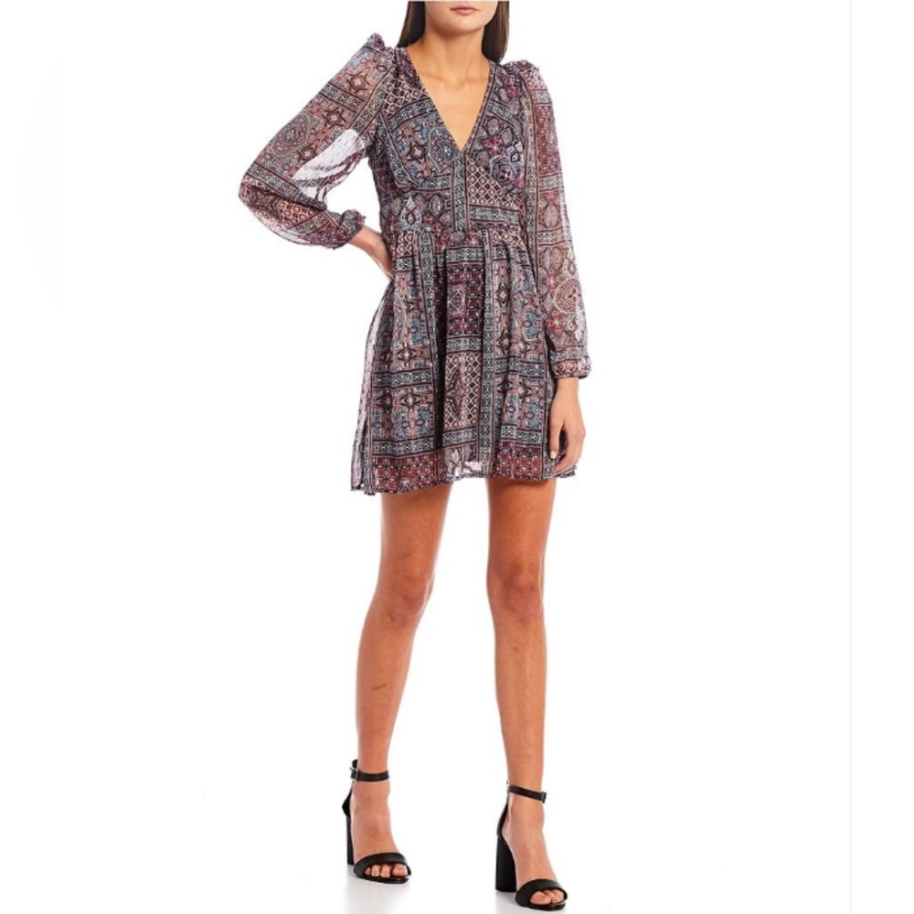 New Honey  and Rosie  Dress Fit and Flare size Small V neck  long sleeve.